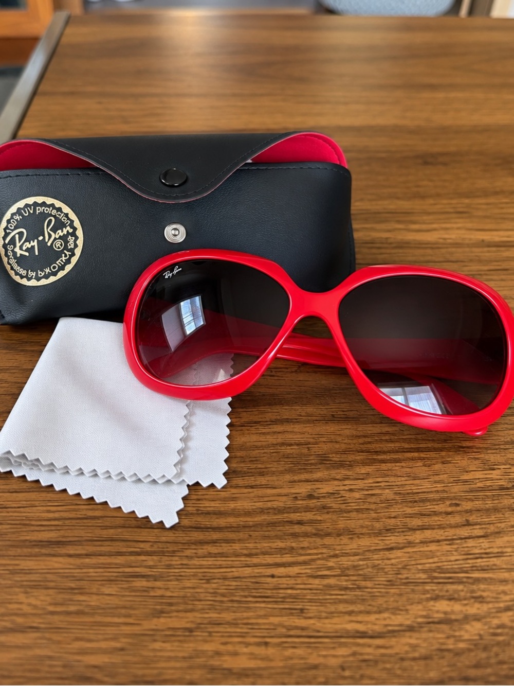 Ray-Ban RB4098 Jackie Ohh II Sunglasses – Red